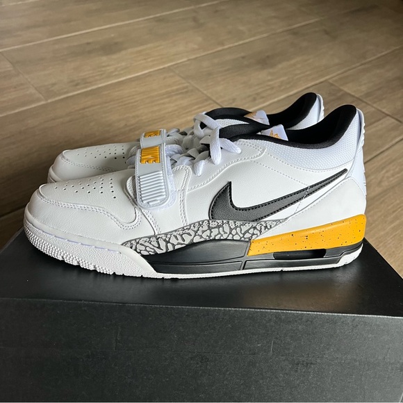 Jordan Legacy 312 Low - Picture 3 of 8